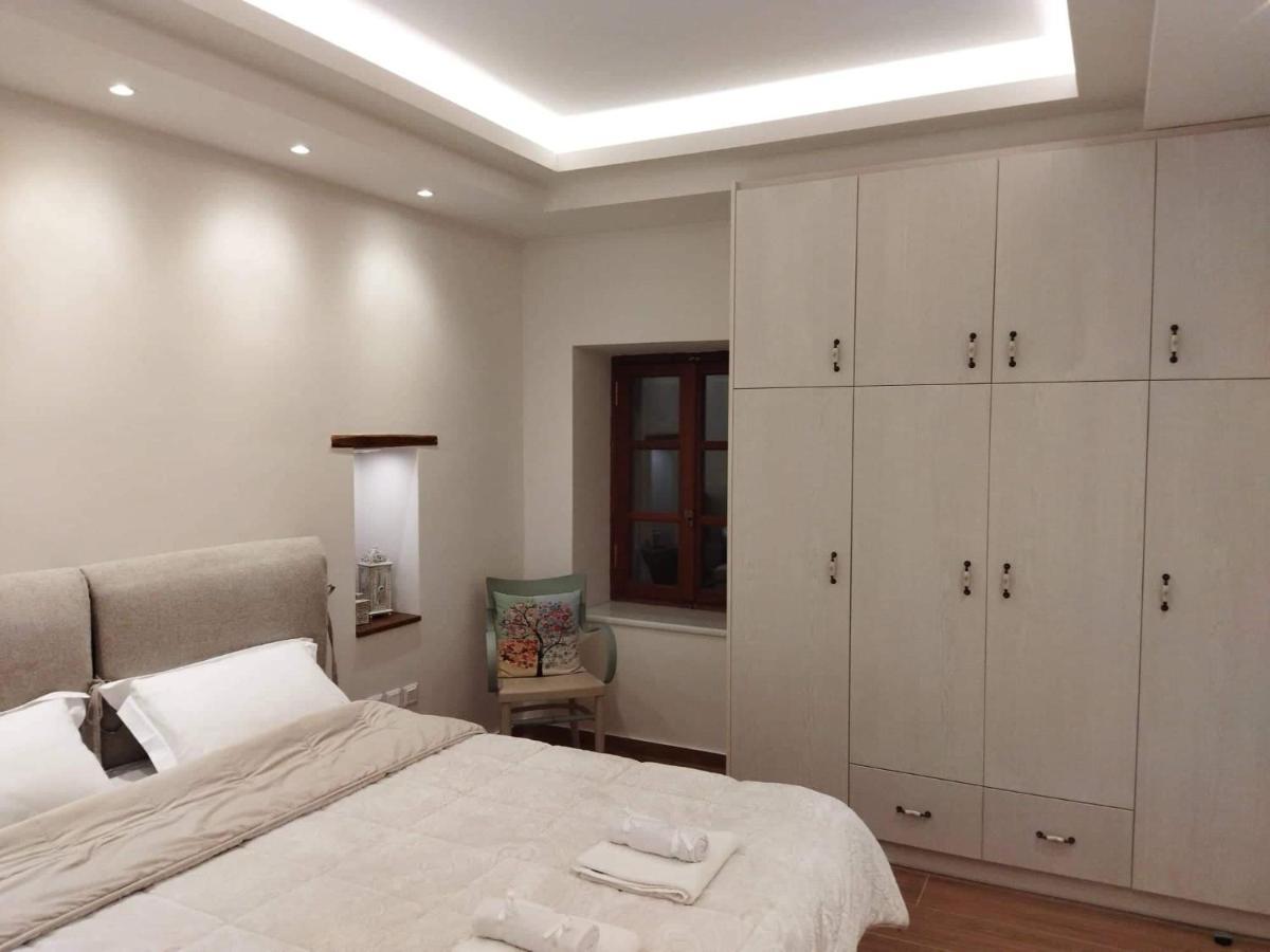 Tsolakis Luxury House Villa Leonídion Exterior photo